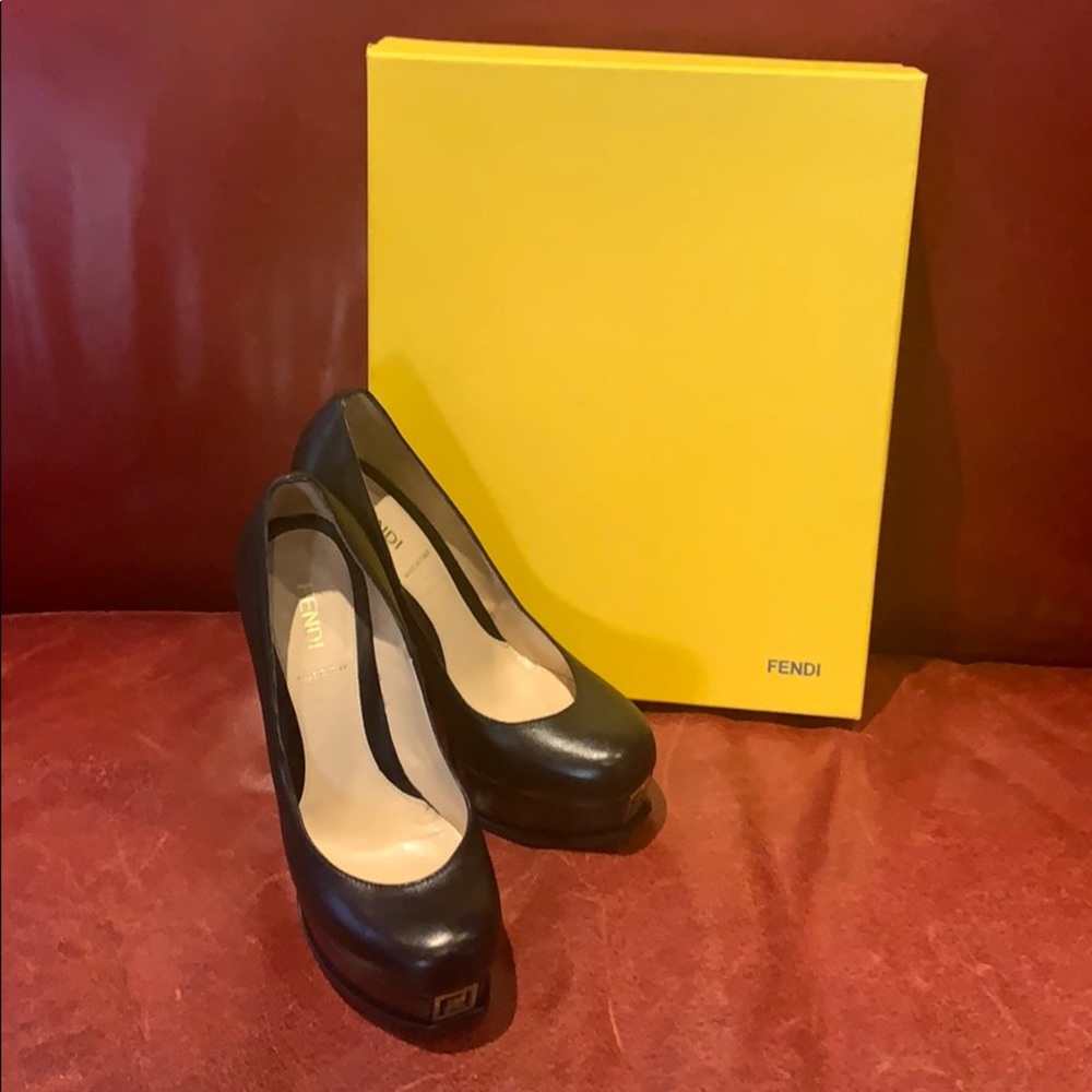 Fendi Black Pumps Heels